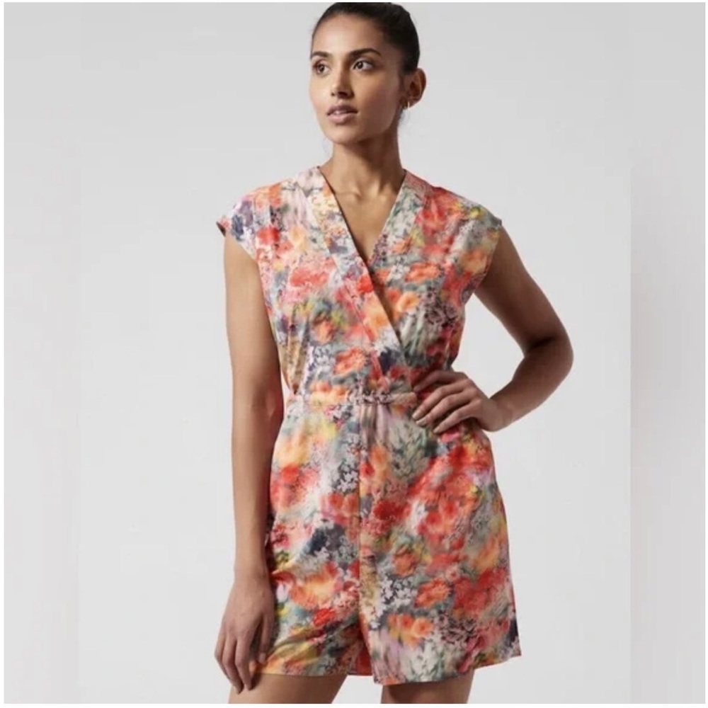 NWT Athleta Marlow Romper Size XS, Renewed Bloom Pink w/ Pockets Tie Waist